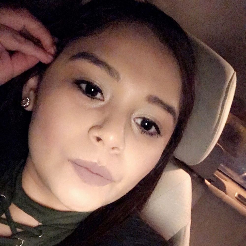 Meet your Posher, Ana